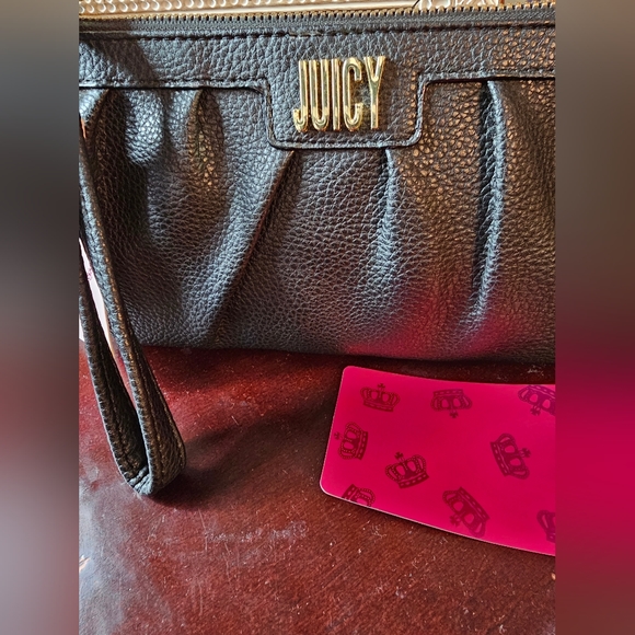 Juicy Couture Wallet/Wristlet NWT - Picture 15 of 15